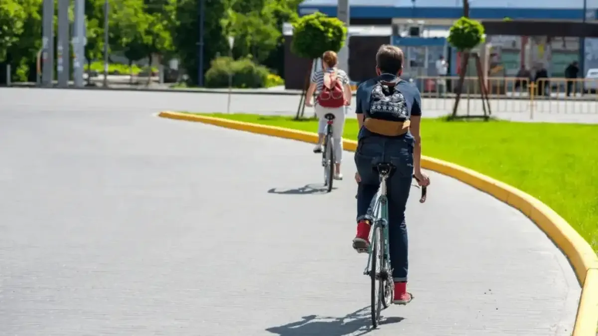 Quem tem lesão no menisco pode andar de bicicleta