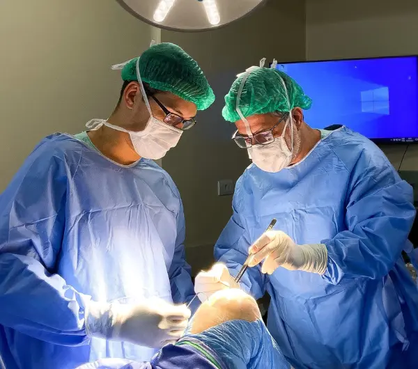 Dr. Ulbiramar Correia - Especialista em Cirurgia de Ligamento do Joelho em Goiânia